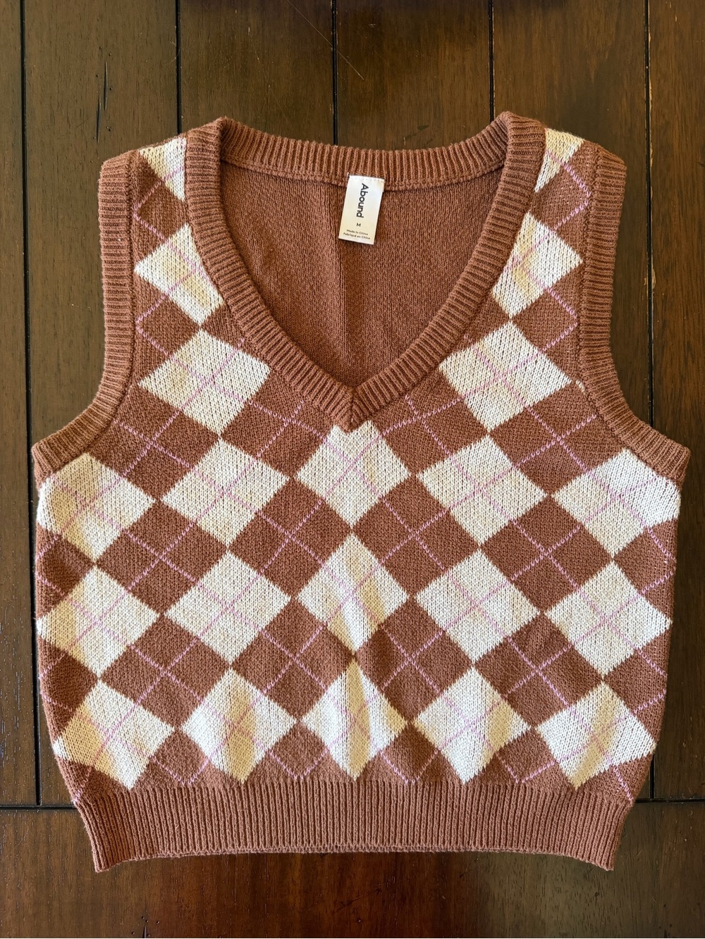 Abound Women’s M Argyle Sweater Vest Brown Cream Pink V Neck Preppy Academia